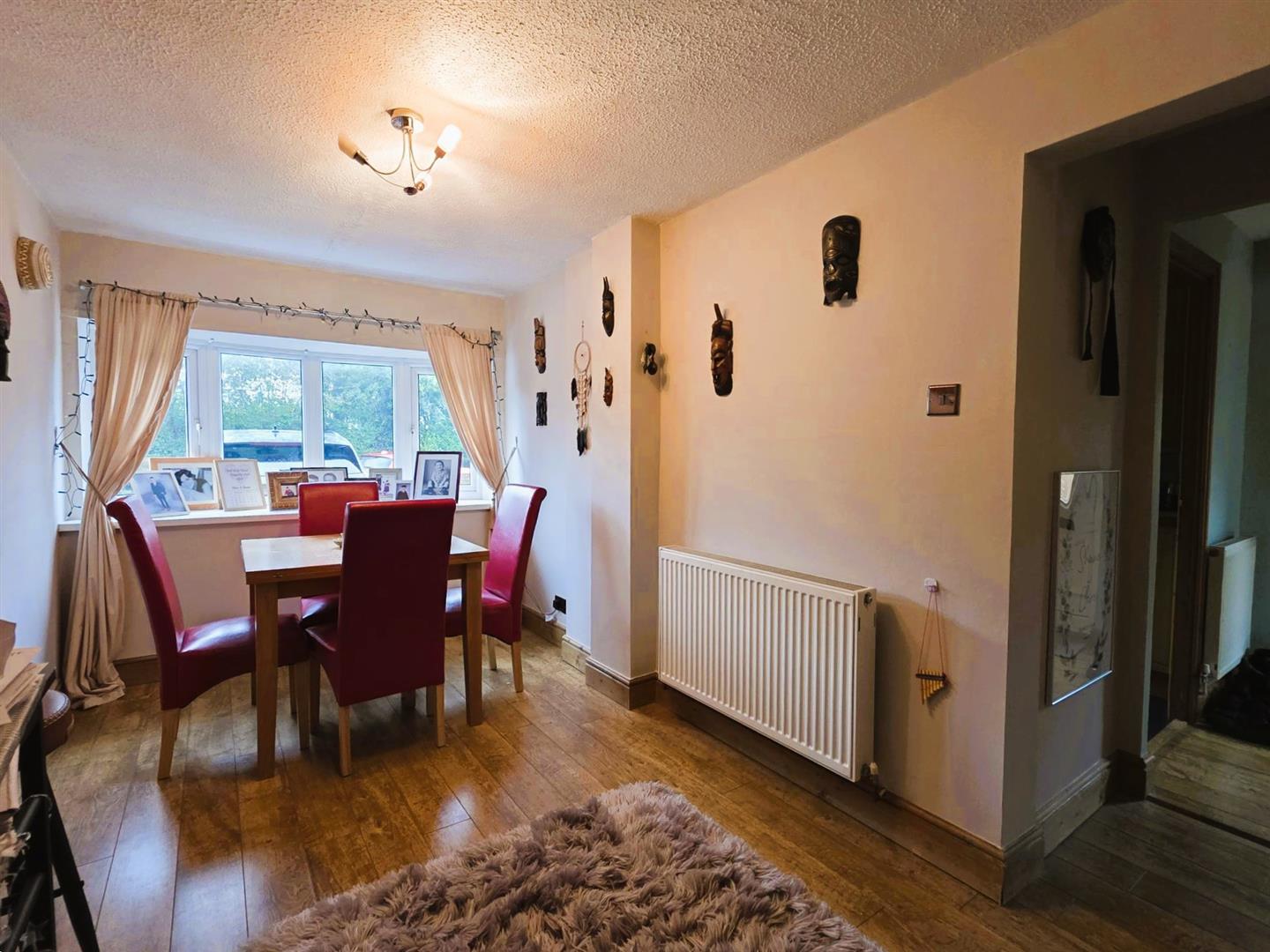 Llwyn Cyfarthwch, Llanelli, SA15 1GY